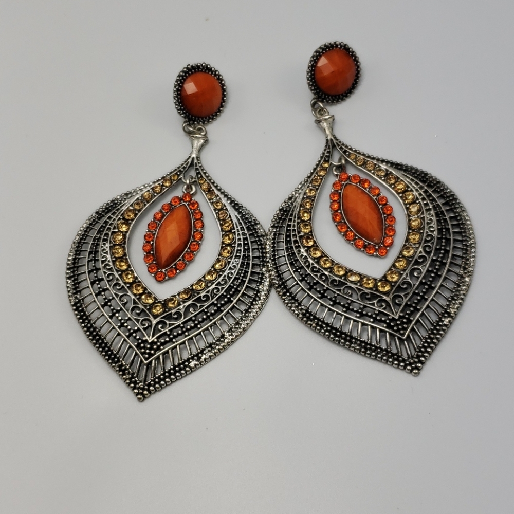 Dangle post earring bundle - Picture 5 of 5
